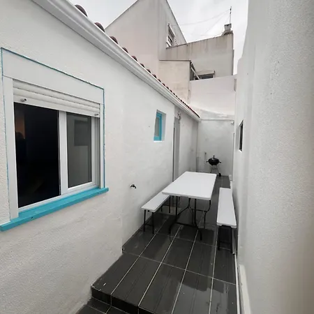 Rare - House With Private Garage - Historic Center - 500 M - Max 6 People Semesterbostad *
