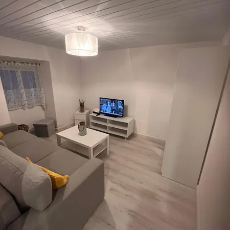 Rare - House With Private Garage - Historic Center - 500 M - Max 6 People Tatil Evi Peniche