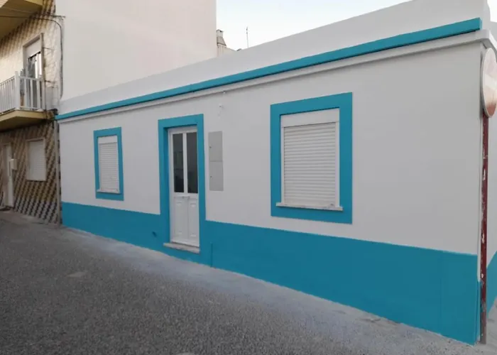 Semesterbostad Rare - House With Private Garage - Historic Center - 500 M - Max 6 People